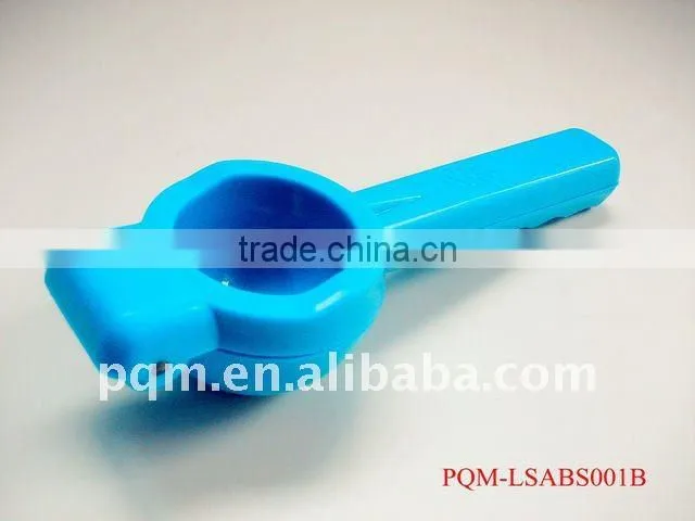 Plastic ABS blue lemon squeezer 001B
