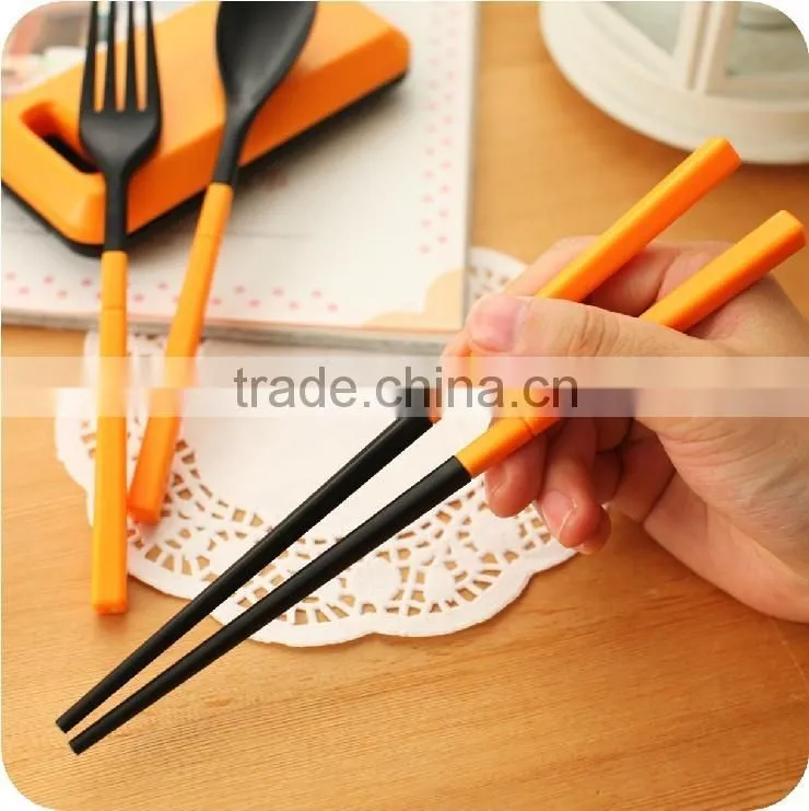 Practical 3 pieces pack green plastic Kitchenware Kid's Flatware Sets