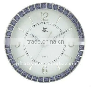 Smart light silence wall clock
