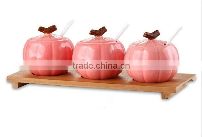 Korea style Healthy used beauty ceramic jar with spoon and lid