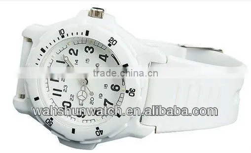 fashion sport women's stainless steel back water resistant watch
