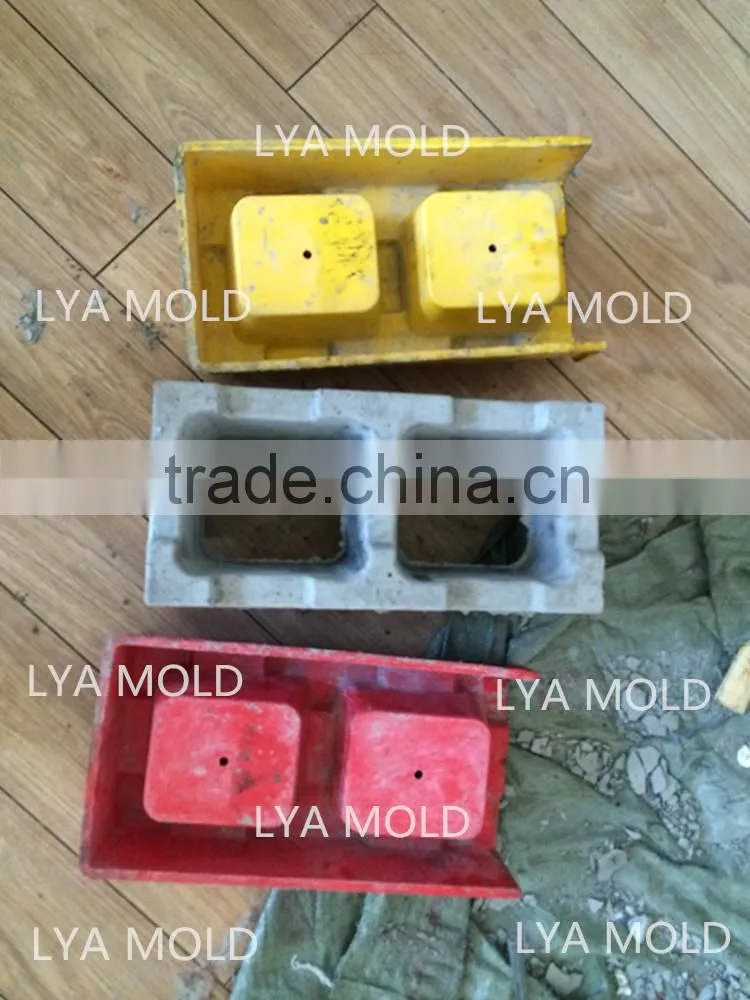 interlocking block moulds interlock two hollow mold