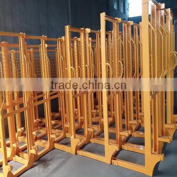 Manual Hydraulic With Foot Pedal Lifting Stacker