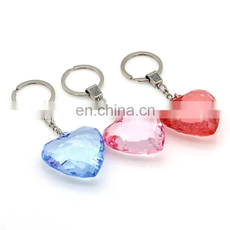 2017 wholesale wedding gifts crystals heart design key chain