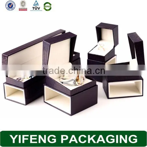 Creative Design Valentine's Day Celebration Gift Box For Men & Women