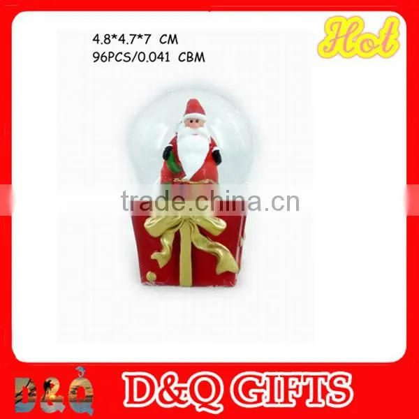 high quality souvenir transparent poly resin glass snow globe