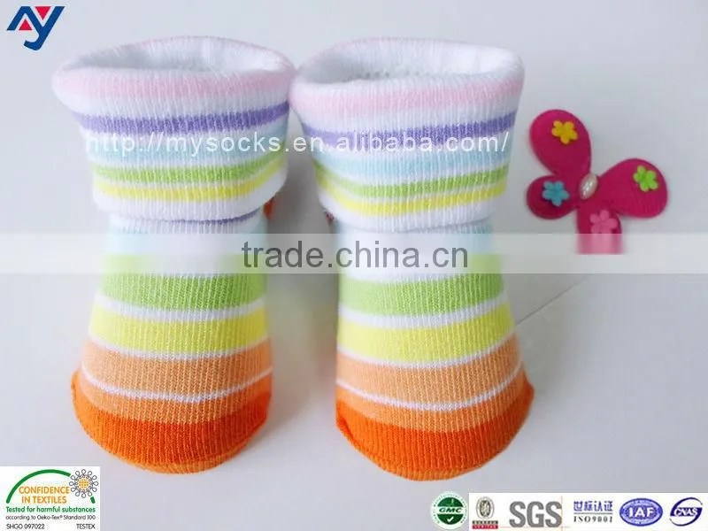 vivid rainbow ankle socks