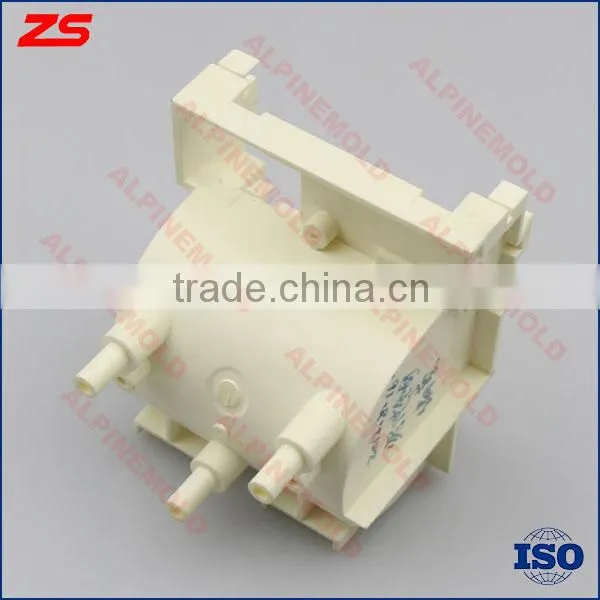 Plastic injection mold for make-up casing with mirror inserted