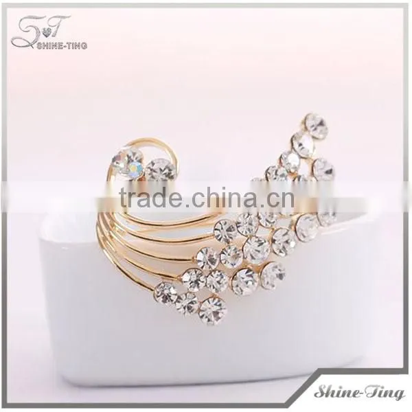 Korean Fashion Diamond Rhinestone Brooch Brooches with Flowers130905-02
