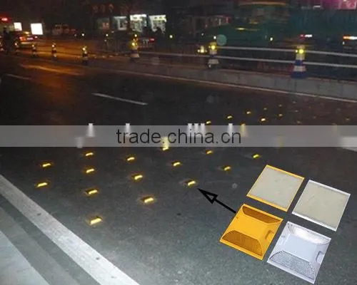 2016 hot sales Plastic Road stud with flat bottom