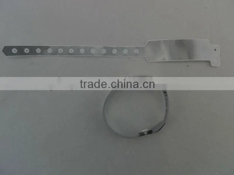 2013 Promotional 0.3mm reflective PVC disposable wrist bands