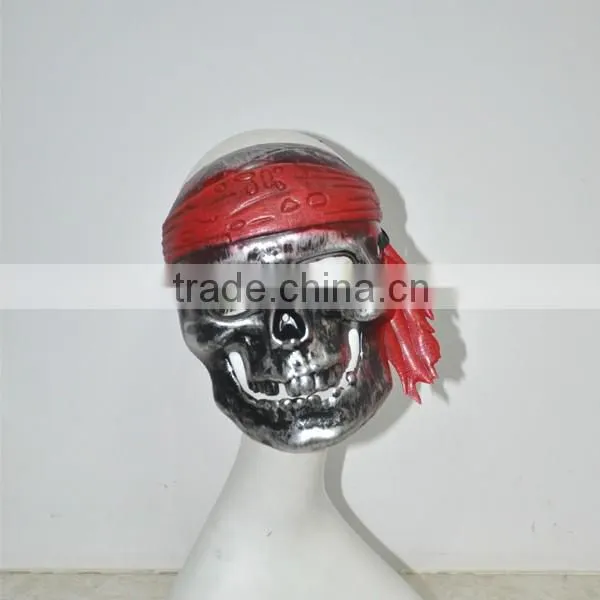 Pirate golden plastic full face mask