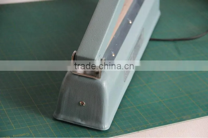 2015 new hot selling professional manual iron body hand heat press sealing machine