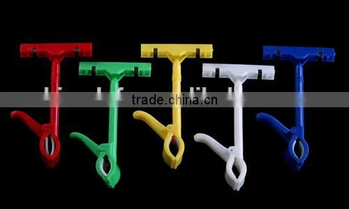 Wholesale colorful plastic advertising tag display clamp