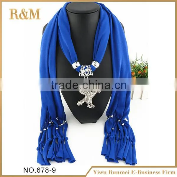 New and hot fashionable girls fashion scarf wholesale