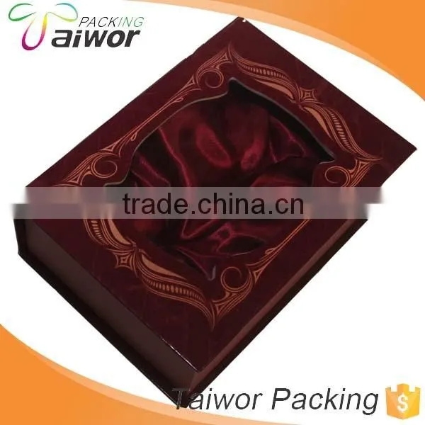 High End Custom Magnet Lid Paper Satin Lining PVC Window Gift Box