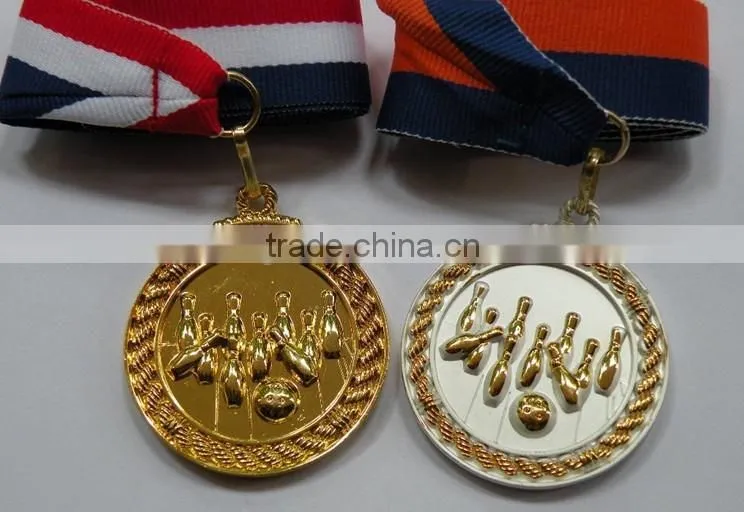 soft enamel medallion with ribbon,gold plated metal medal