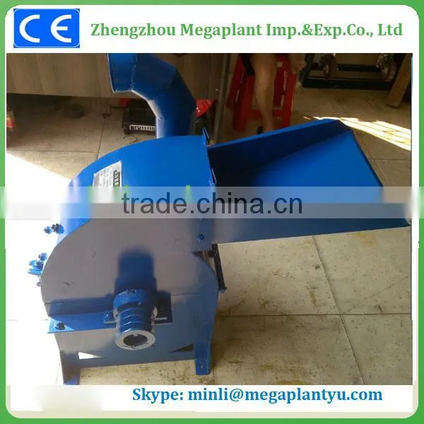 Corn grain crusher machine for animal feeding