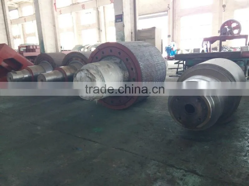 Tobacco rolling machine