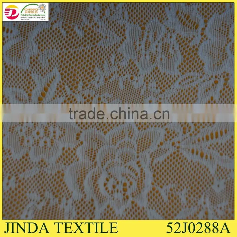 2015 Graceful White Chantilly Net Lace Fabric for Beatiful Dress