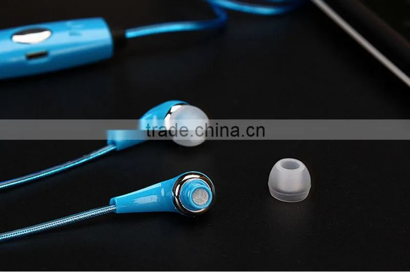 New! 2016 Sport Visible Flowing LED Flash Light Stereo Glow Earphone Headphone Headset Earbud With Microphone for Mobile phone