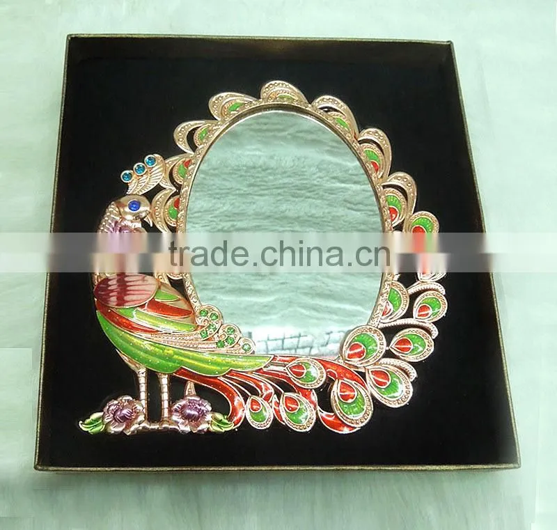 Rose gold makeup cosmetic mirror with diamond