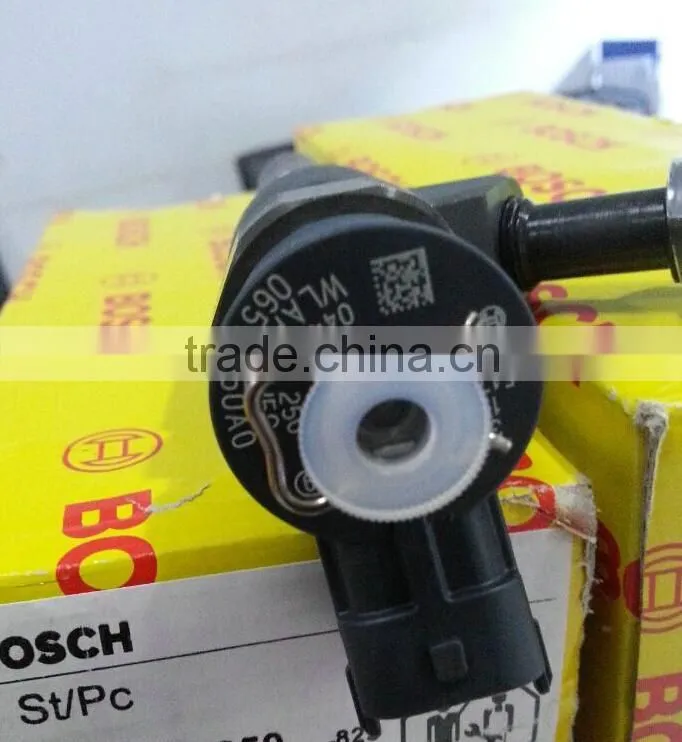 0445110250 bosch common rail fuel injector original with good price