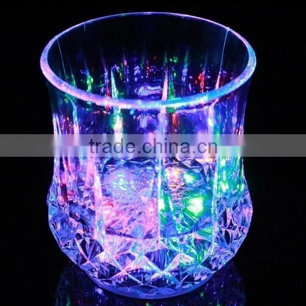 party KTV bar supplies Emitting luminescent glass goblet cocktail colorful flashing cup