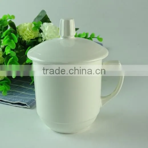 porcelain Couples pattern tea cup with lid stocklot