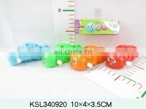 lovely swimming wind up toy duck