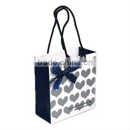 Customized paper bag for small gifts