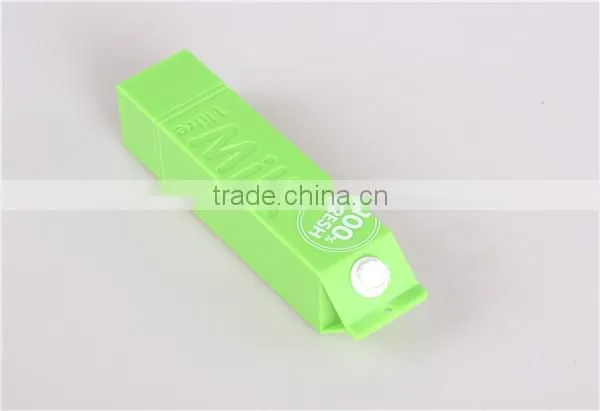 different promotion 2600 mah power bank milk design