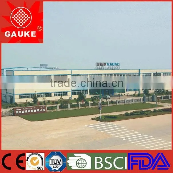 Yellow or orange warning vest meet CE, ENISO20471