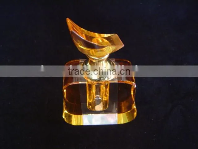 2016 Personal design crystal perfume bottle