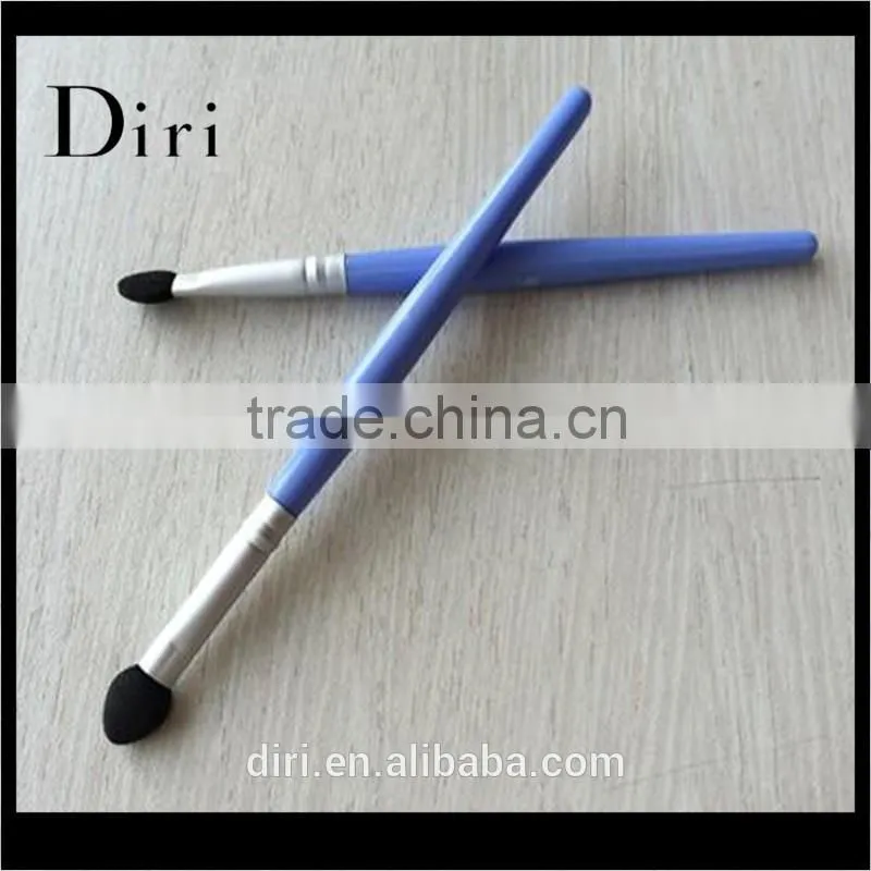 Angled Eyebrow Brush Eyeliner Brush with Synthetic Hair and Pearl Handle
