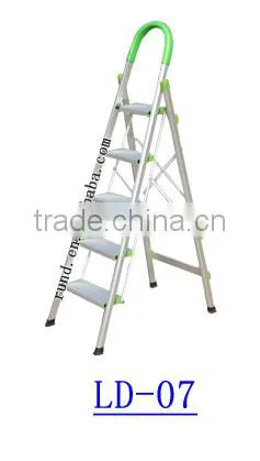 RD wide step a frame ladder