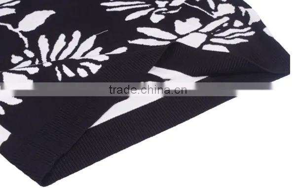 Jacquard allover flower patterns crew neck men pullover sweater
