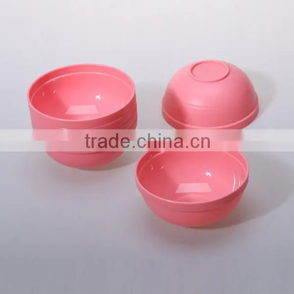 Round pink color salad plastic bowl set with lid
