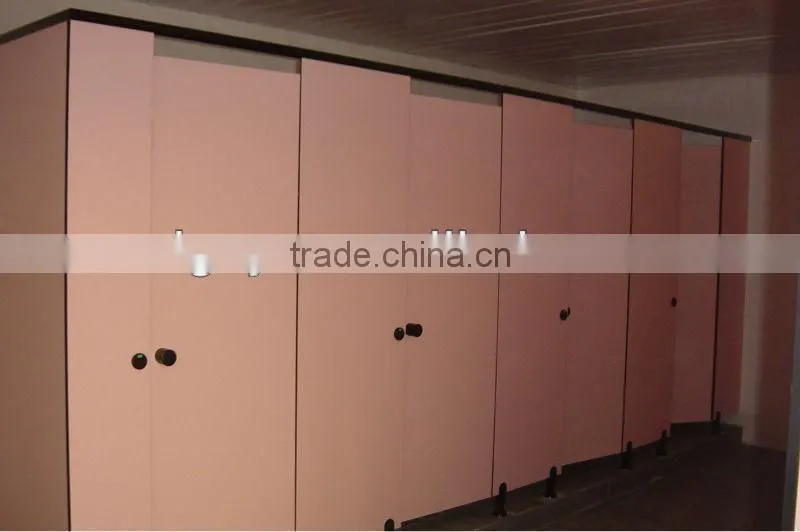 toilet cubicle partition