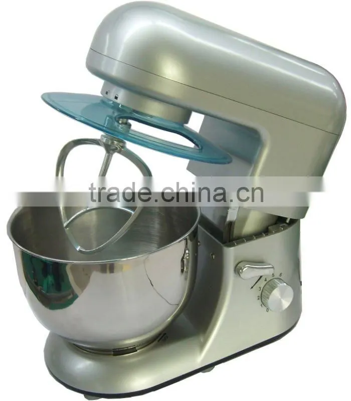 Enjoy appetizing cakes by Top Chef food mixer
