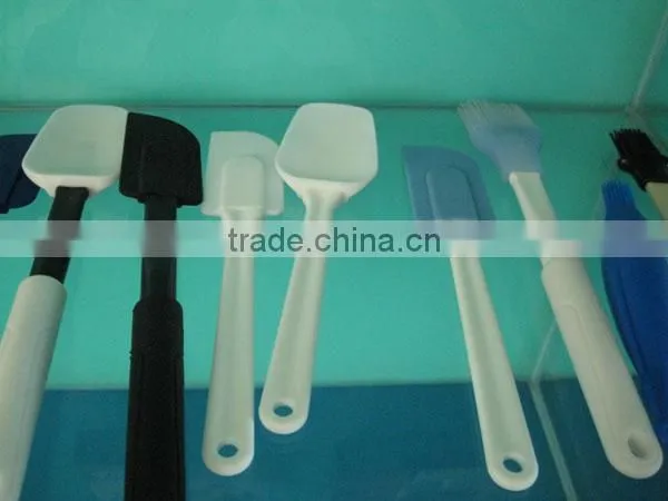 Silicone cake spatula comply with FDA and LFGB