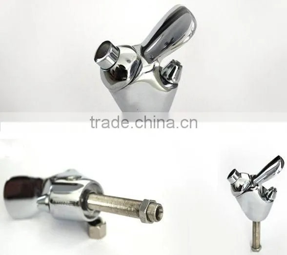 Hot selling bubbler water spraying faucet brass faucets factory price