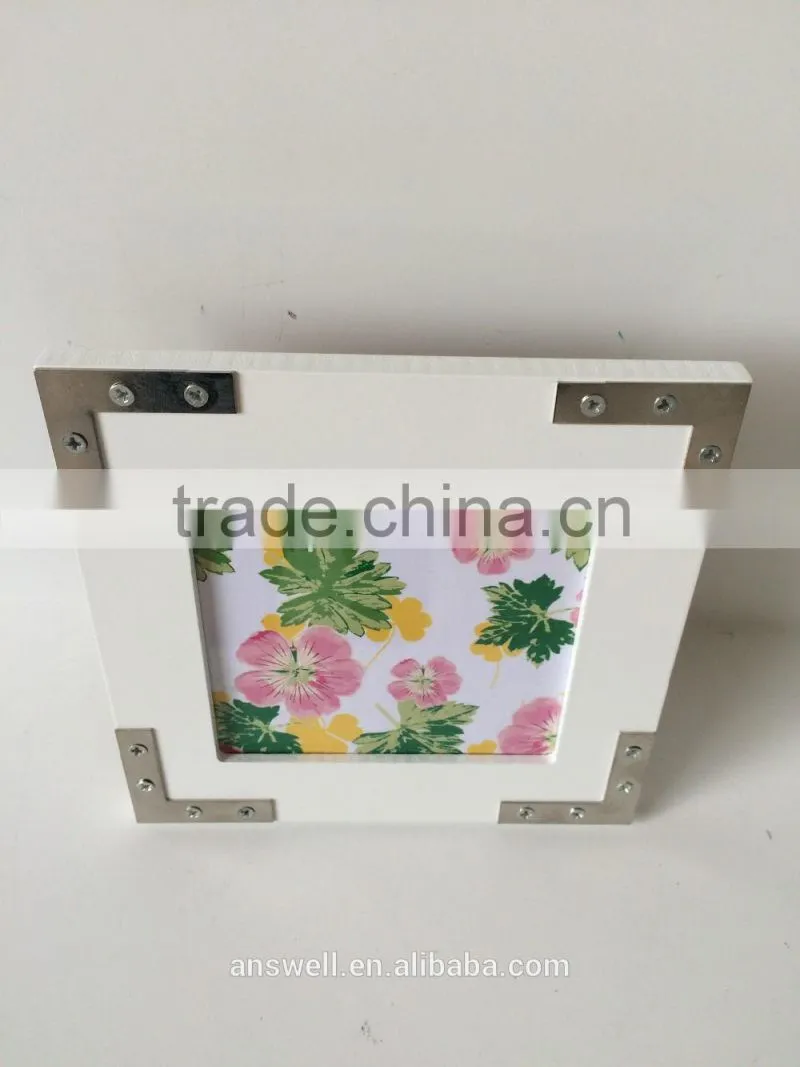 latest design of photo frame wooden photo frame with metal corners