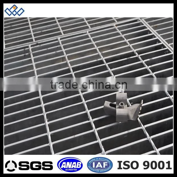 car passing road side steel bar grating