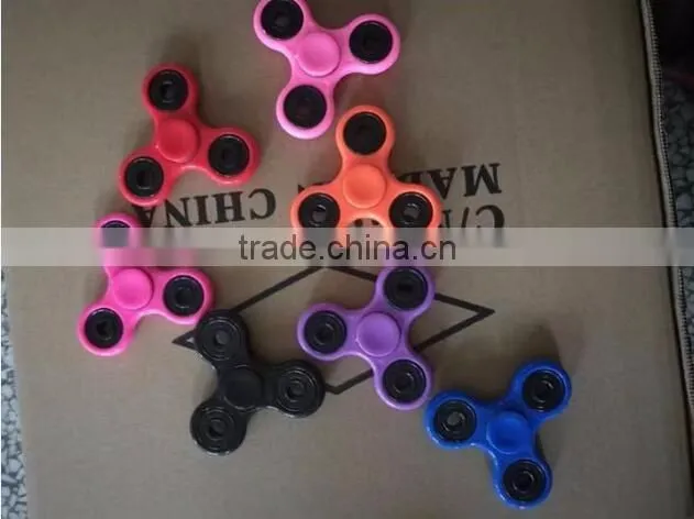 Amazon hot sale Tri-Spinner Fidget Toy Hand Spinner Camouflage, Stress Reducer Relieve Anxiety and Boredom Camo