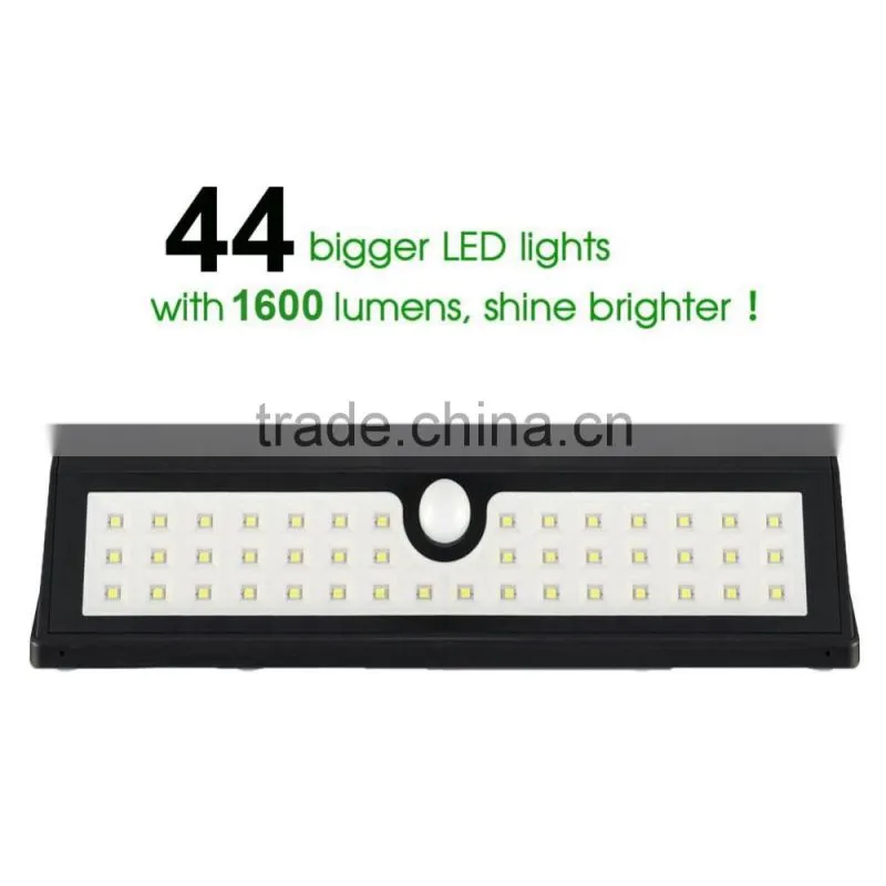 44 LED Outdoor Wireless Solar Energy Powered solar street light Ponds Decor Accent Lighting with Three Modes