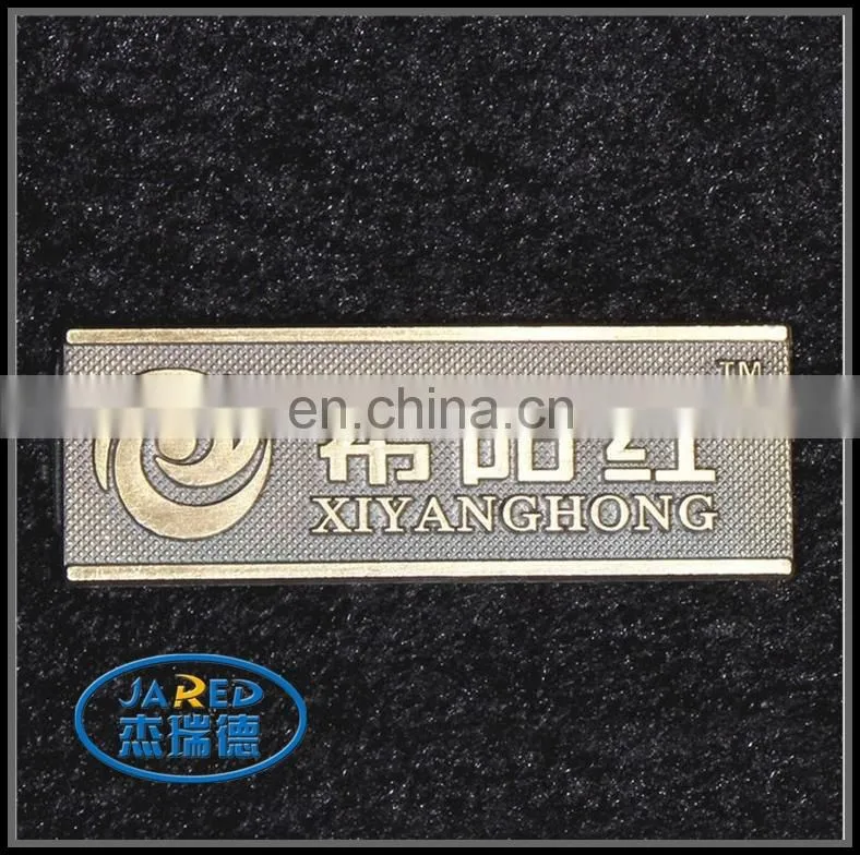 Various design and high quality customized logo metal badge