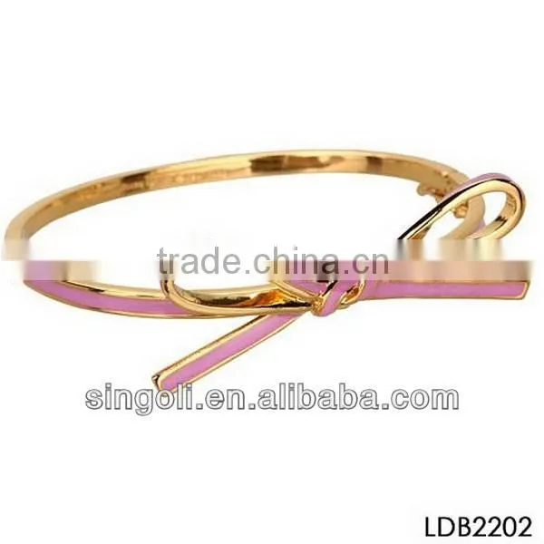 Enamel bow bangle for young girls in ameriaca