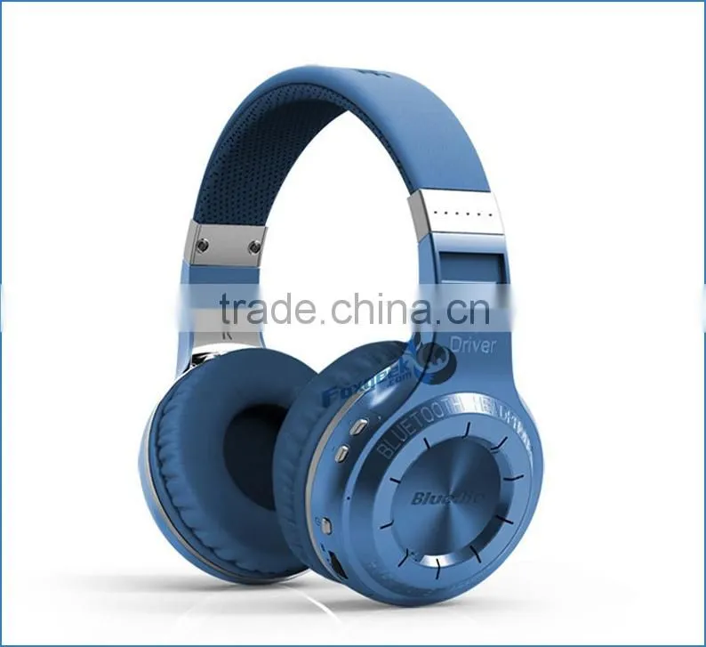 Wireless Stereo Earphone sports and handsfree earphone hight quqality and cheap price