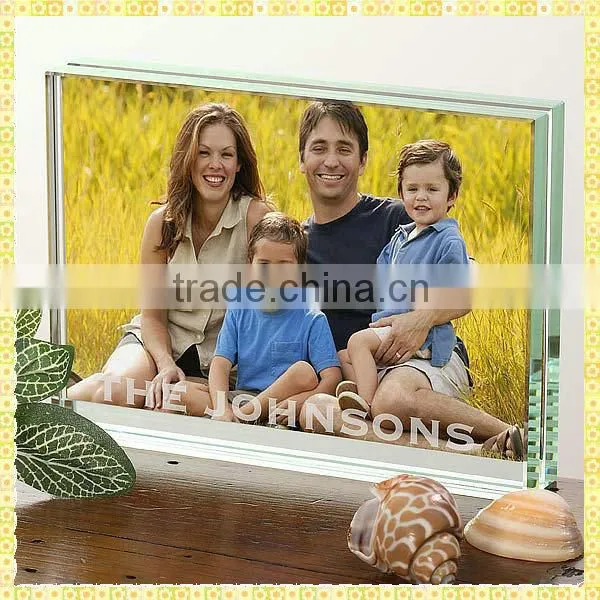 Handcrafted Wedding Gifts Glass Photo Frame For Married Keepsake